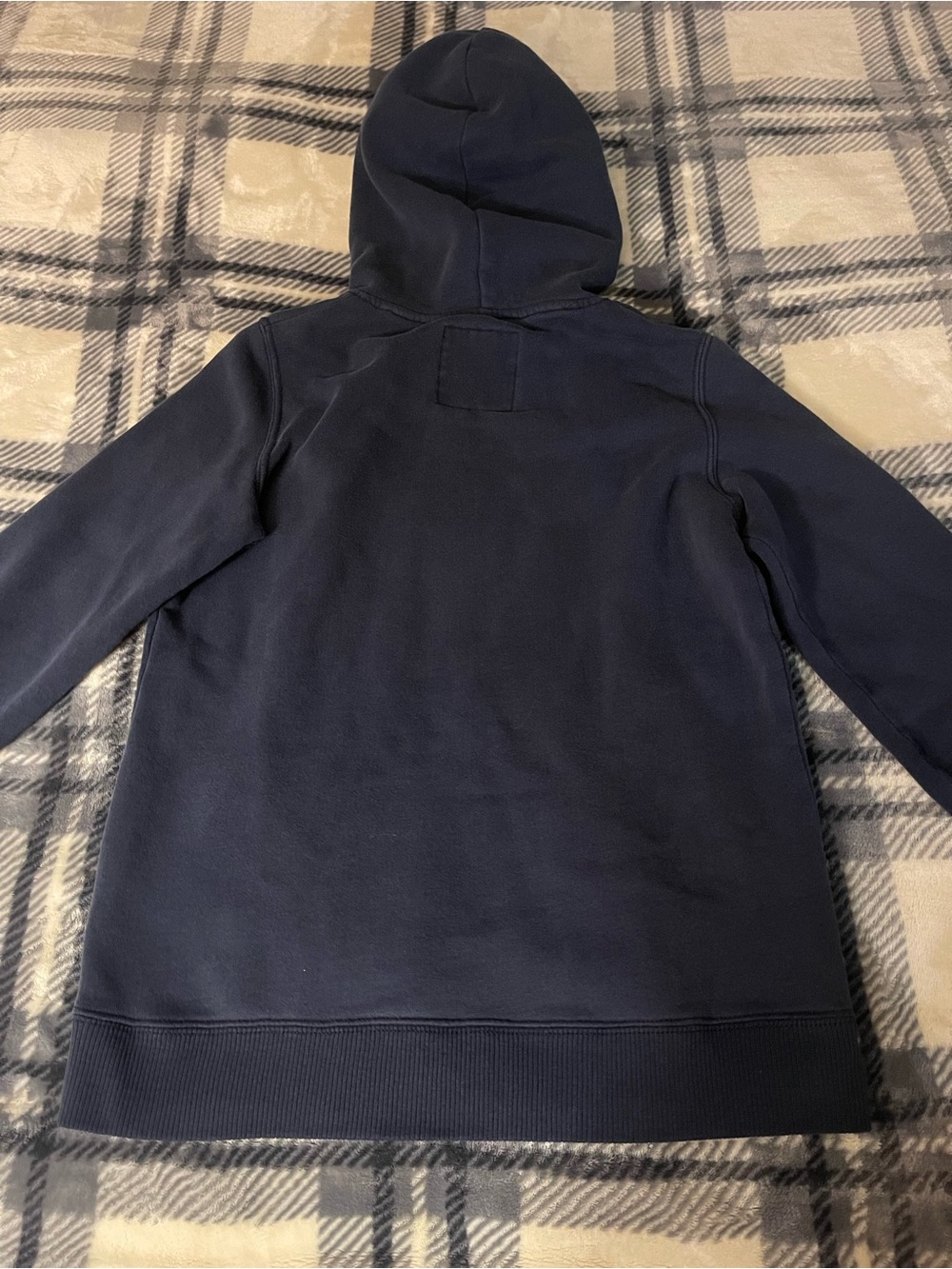 Set of 5 Hollister Hoodies Low Cost read description please - Picture 8 of 16